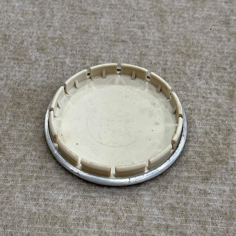 Dodge RAM 1500 52005702 Factory OEM Wheel Center Hub Rim Cap Cover Hubcap - Picture 9 of 12
